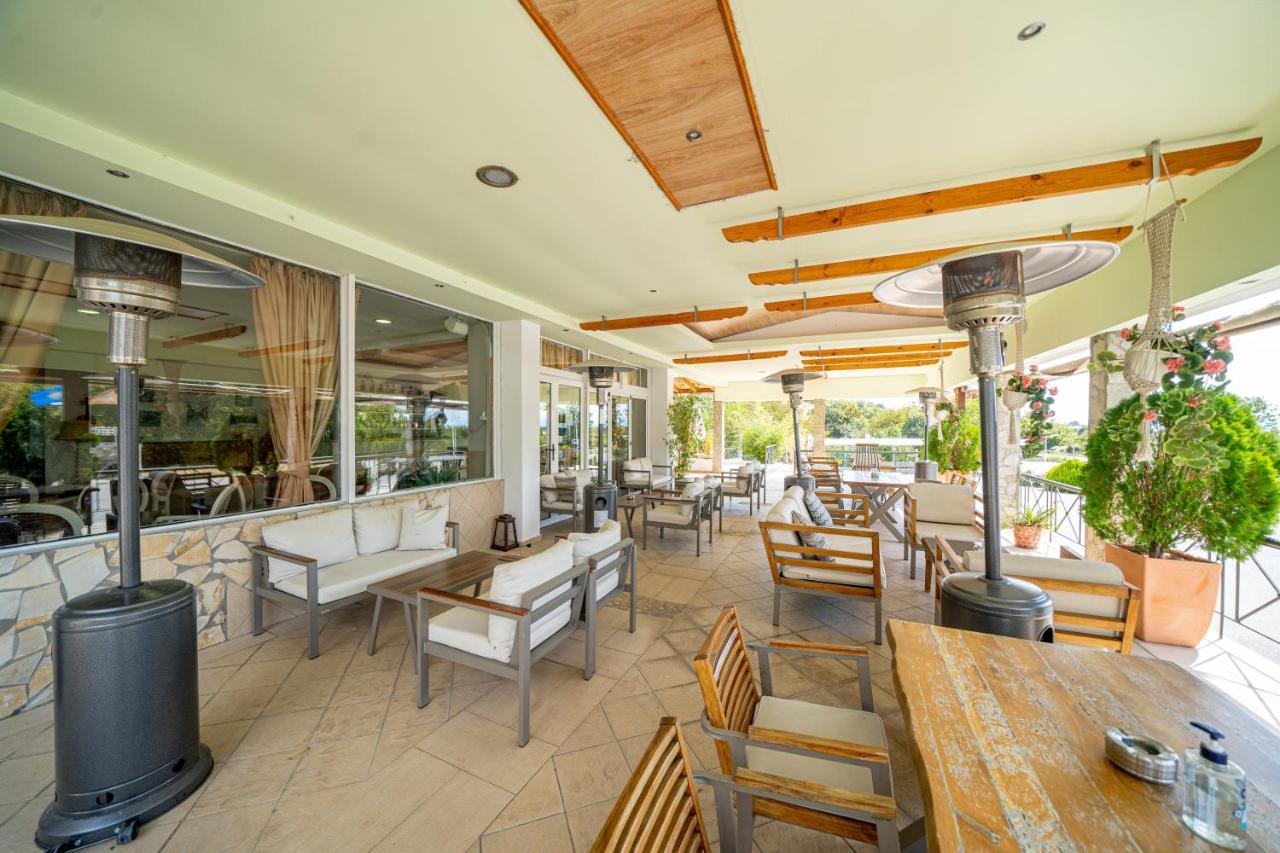 Tselikas Hotel Kozani Eksteriør billede