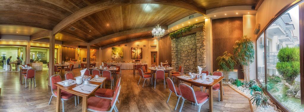 Tselikas Hotel Kozani Eksteriør billede