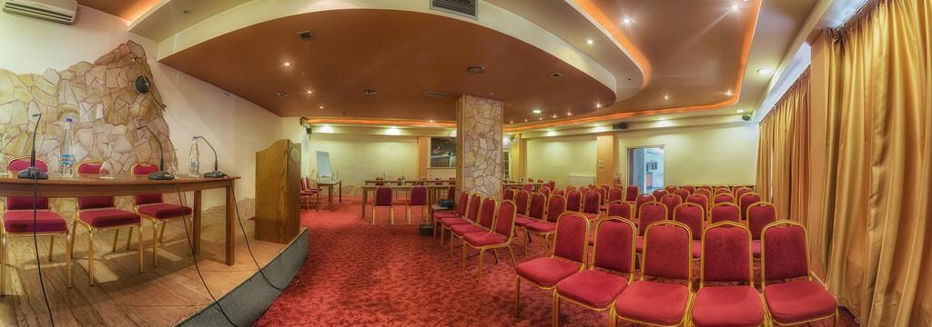 Tselikas Hotel Kozani Eksteriør billede